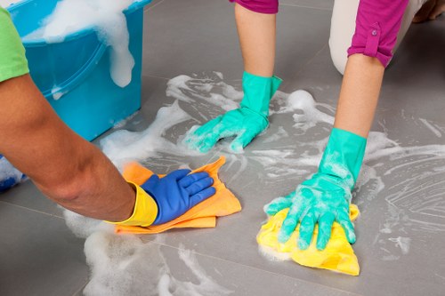 Kitchen deep clean for end of tenancy cleaning in SE5
